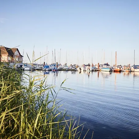 Bades Huk Marina *