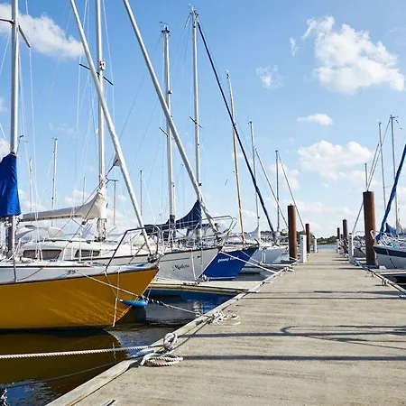 Bades Huk Marina Station touristique *